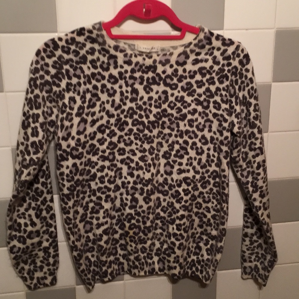 Used thin sweater